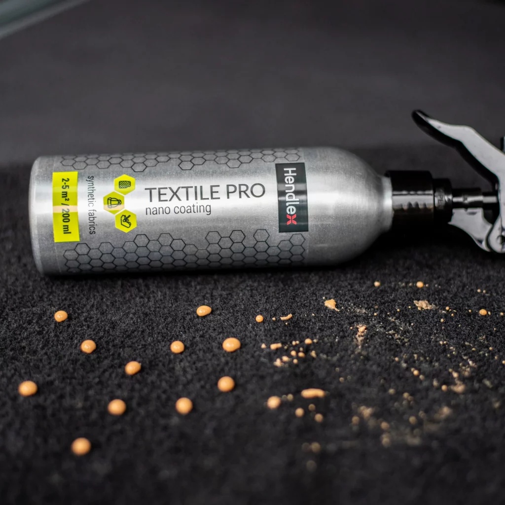 hendlex-textile-pro-effet-hydrophobe-sur-les-textiles-1024x1024.webp